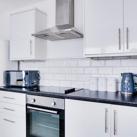 Cosy 3 Bedroom House Near Anfield Stadium ลิเวอร์พูล ภายนอก รูปภาพ