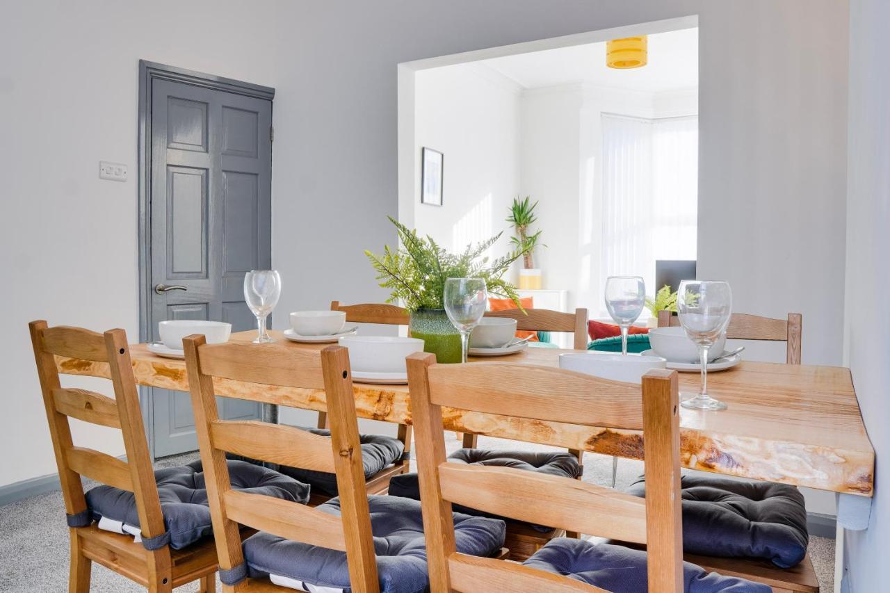 Cosy 3 Bedroom House Near Anfield Stadium ลิเวอร์พูล ภายนอก รูปภาพ