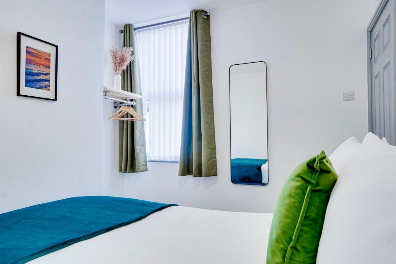 Cosy 3 Bedroom House Near Anfield Stadium ลิเวอร์พูล ภายนอก รูปภาพ